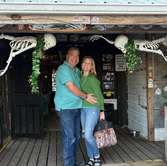 Meet your Posher, DeDe - Picture 2 of 4